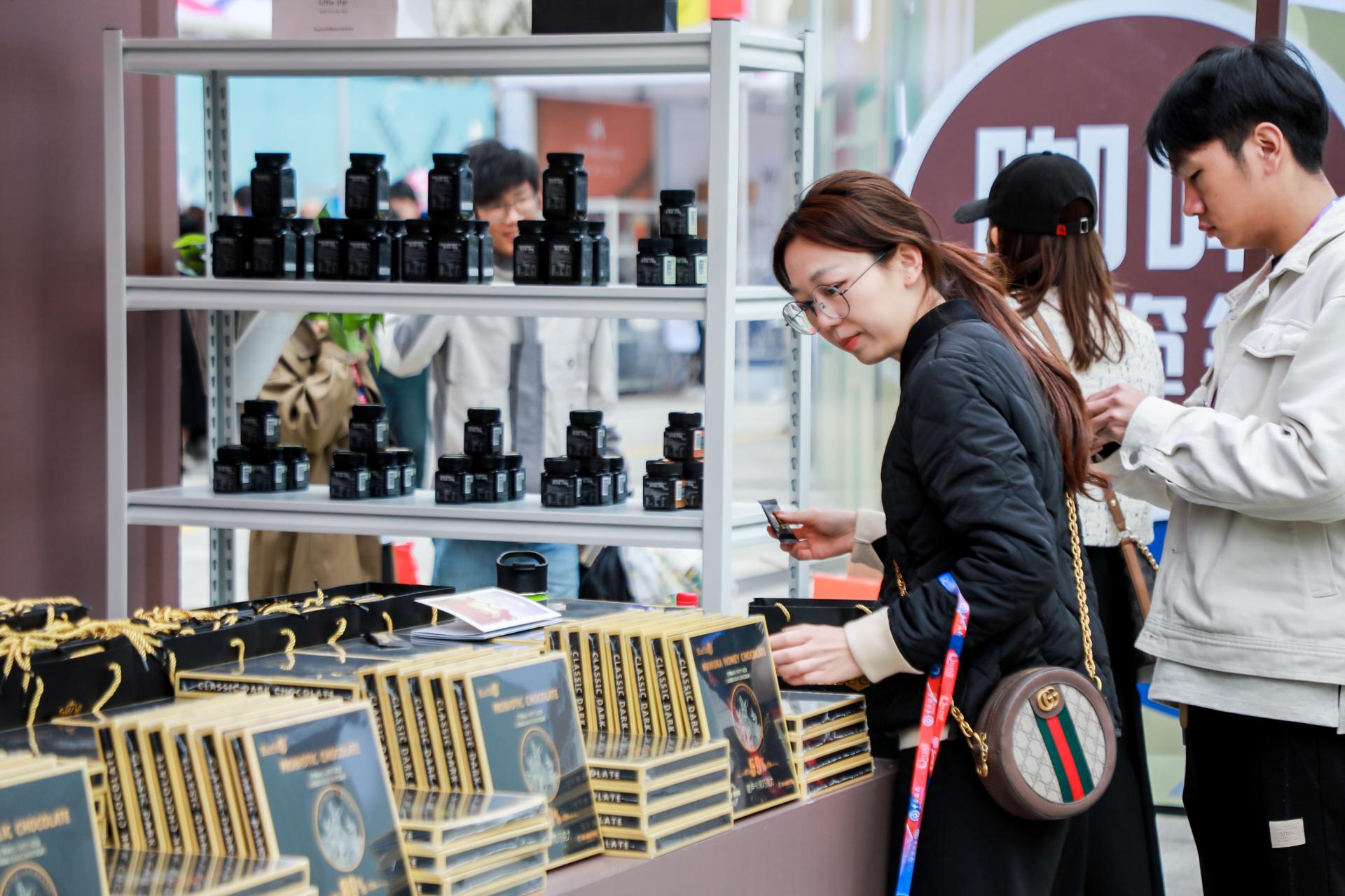 杭州美妆时尚摄影-“出国去休闲 ·不如来青田 GLOBAL FASHION LIFE EXPO”全球时尚生活方式展【图片直播】-现场照片-9