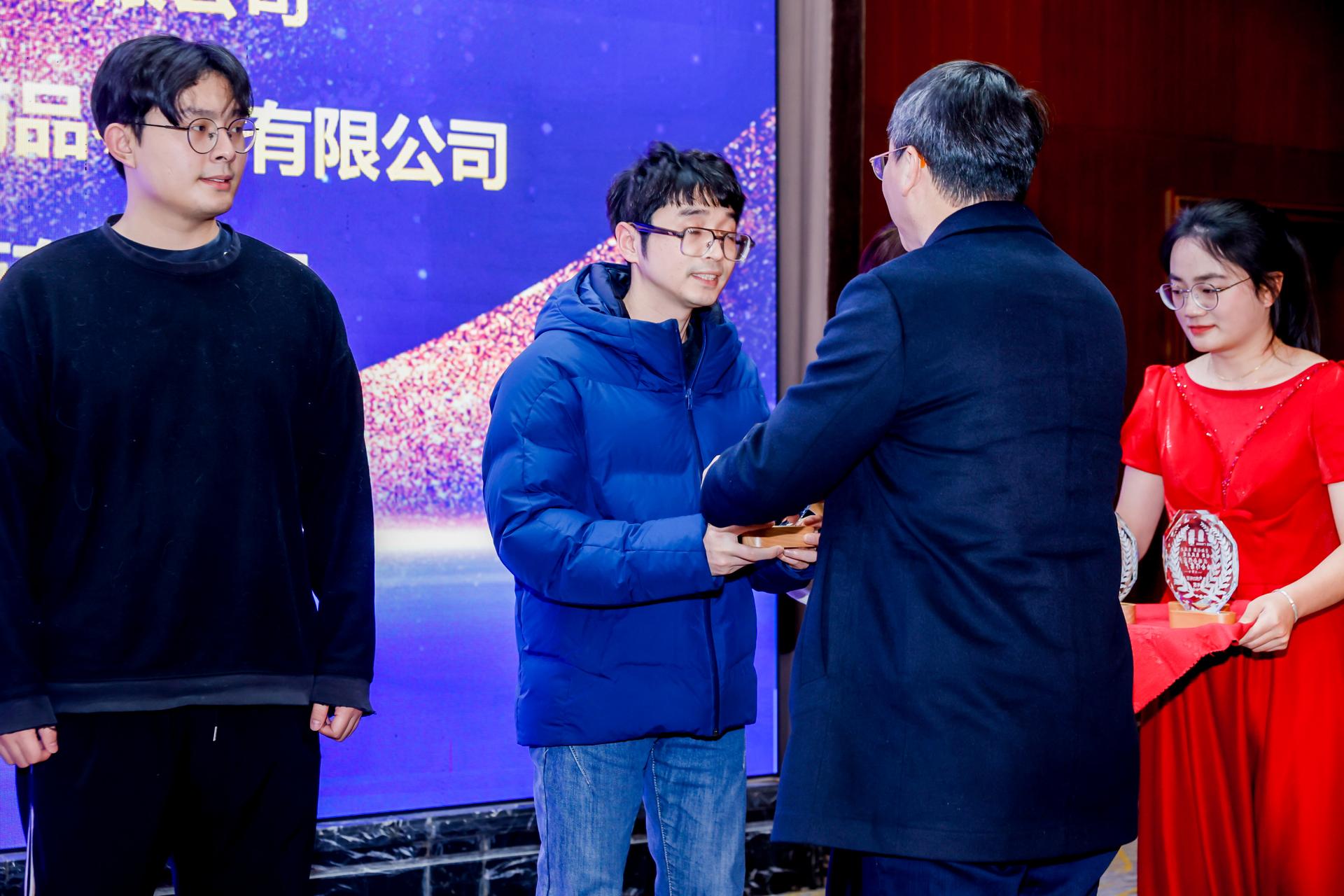 杭州会议研讨摄影-广药白云山高质量发展研讨会&广药集团营销俱乐部浙江分会答谢会|图片直播-现场照片-17