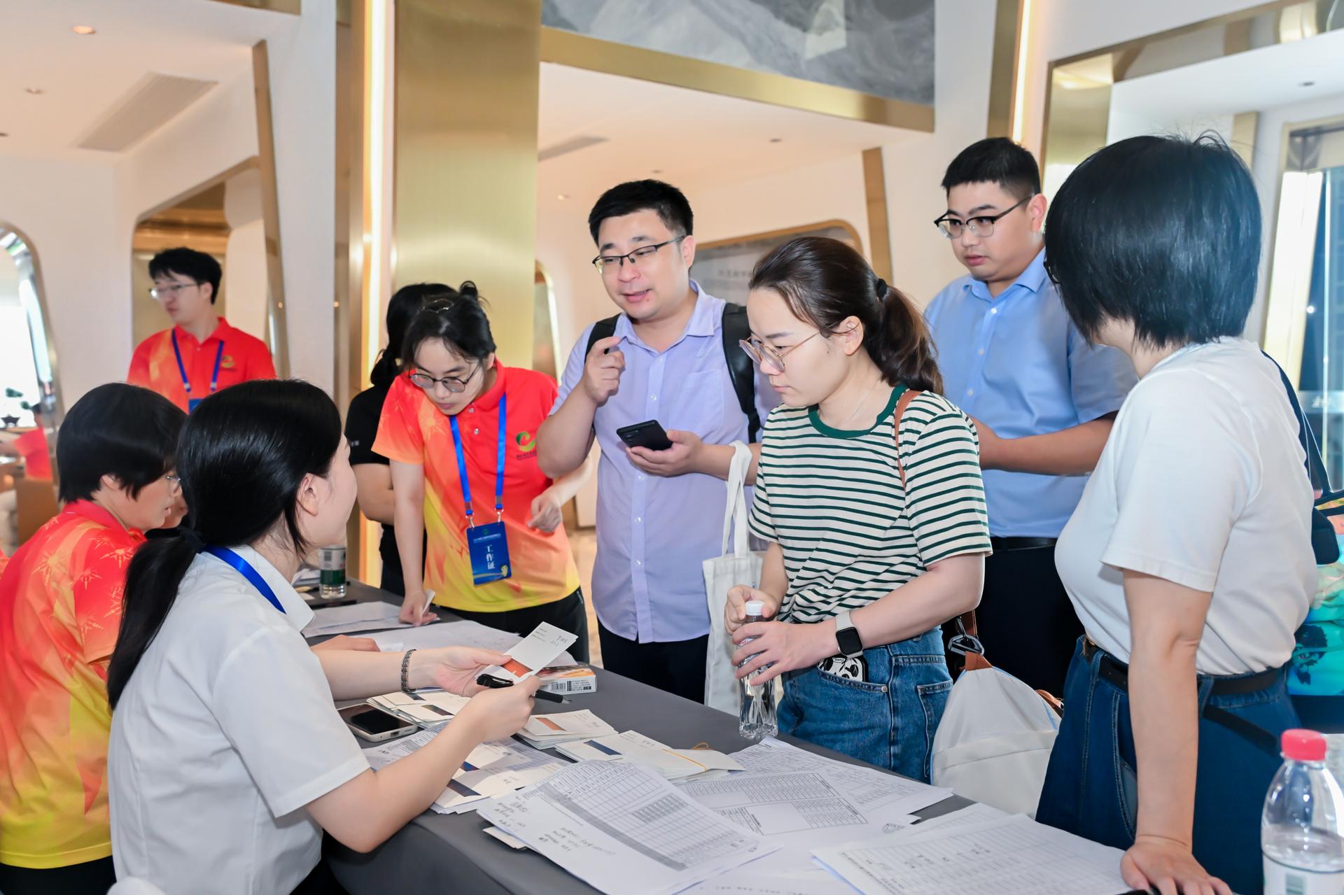 杭州医疗会议研讨摄影-2024年浙江省‘千方百剂’医疗机构制剂成果转化研讨会暨中药创新与成果转化培训班【图片直播】-现场照片-16