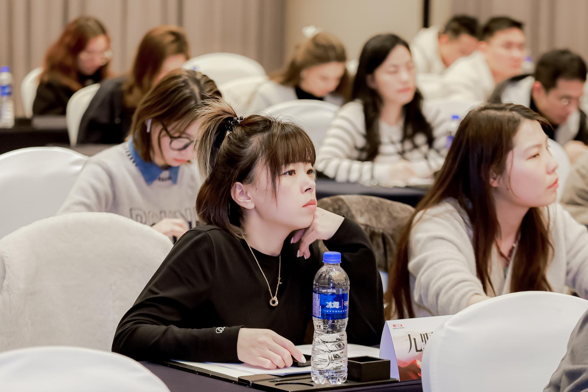 杭州会议摄影-杭州市文化创意协会换届大会暨三届一次会员大会【图片直播】-现场照片-15
