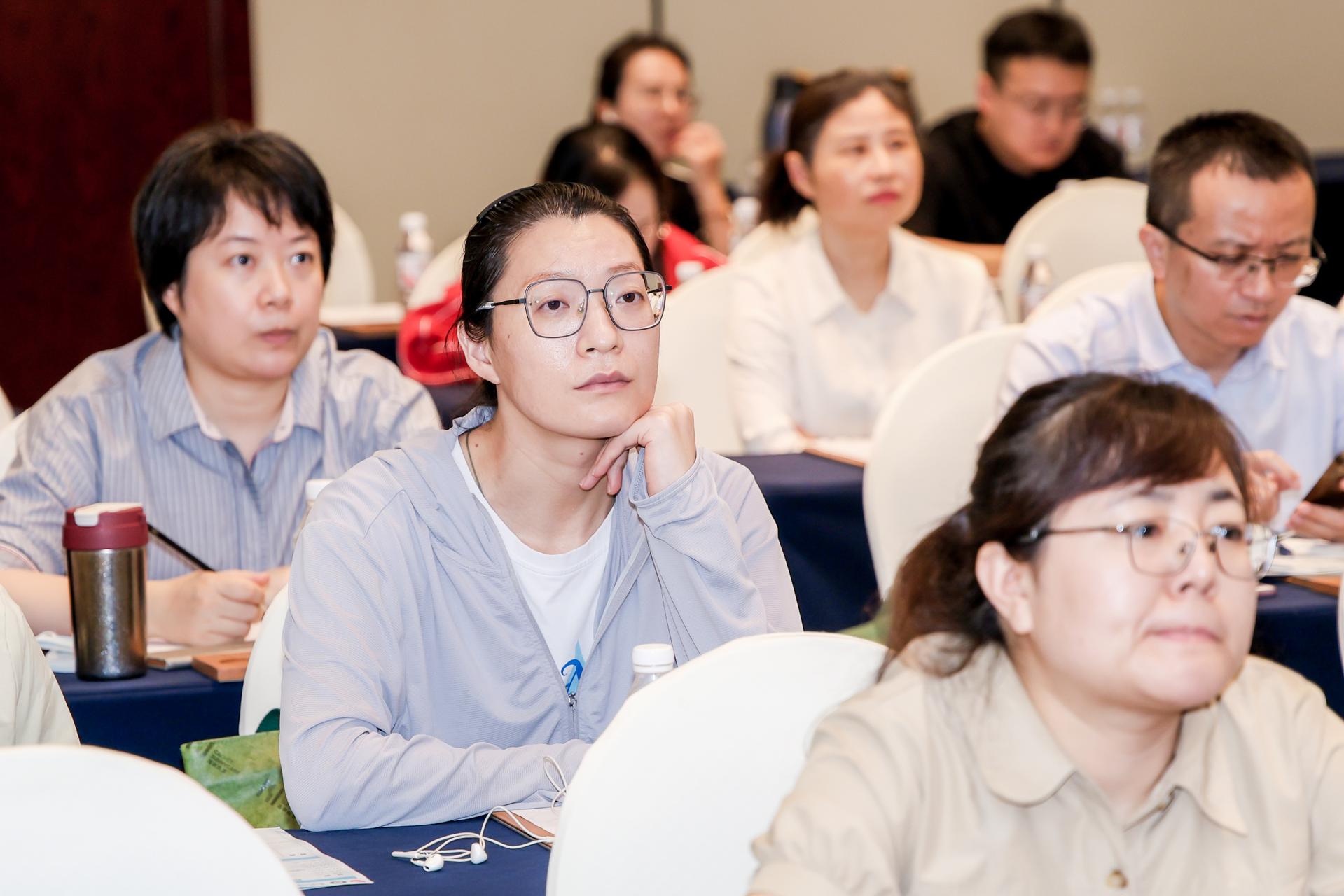 杭州会议摄影-2025年浙江省妇幼健康协会第二届日间诊疗专委会换届成立大会暨学术年会【图片直播】-现场照片-5