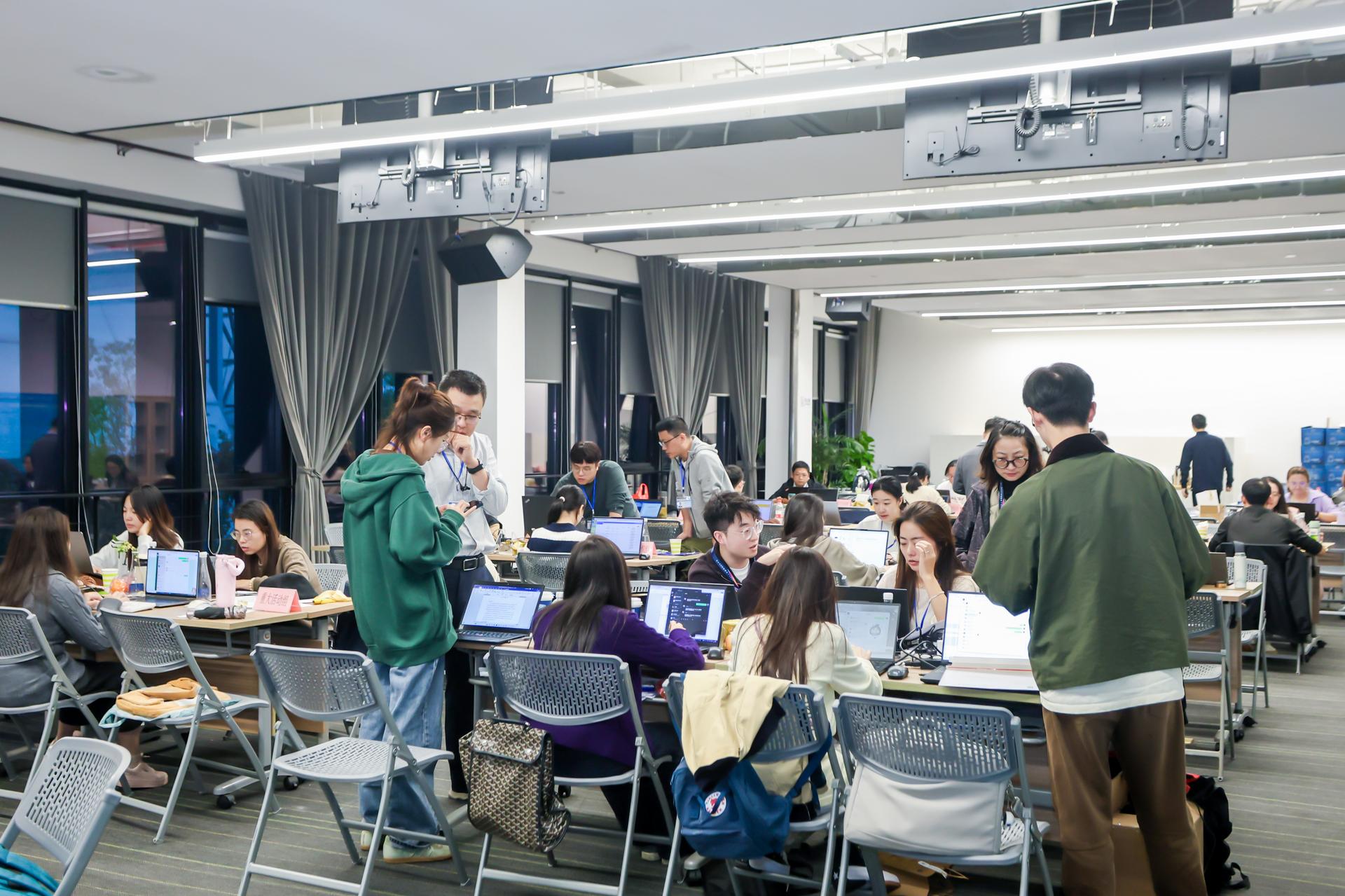 杭州会议摄影-2025世界互联网大会互联网之光博览会（展前）筹备【图片直播】-现场照片-6