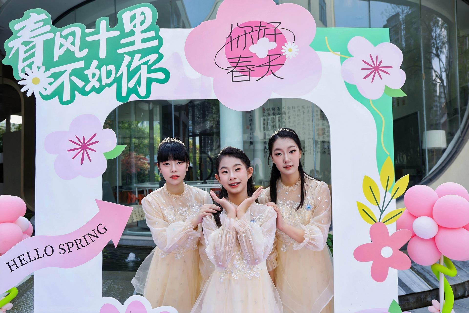 杭州会议摄影-锦绣2025级3班春宴集锦-现场照片-15