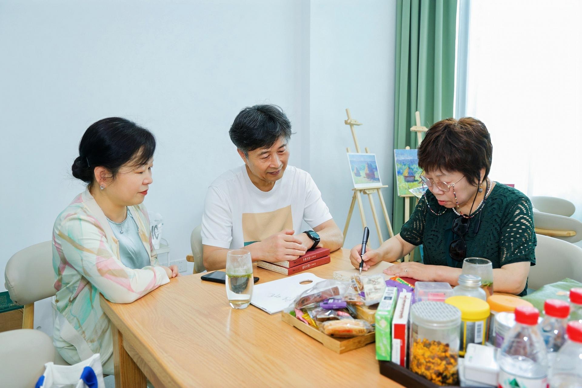 杭州教育培训研修摄影-潮π名家艺术大课第三期，主讲人:王旭烽《国王的箴言—回眸吴越国精神遗产》-现场照片-7